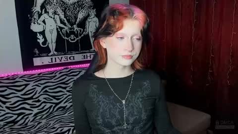 Snapshot of vailyreb chatting on February 27, 6:42 pm Marin online show from February 27, 6:42 pm