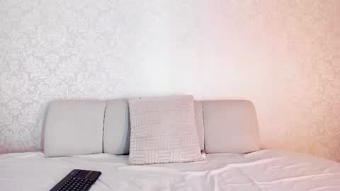 Vaiolet  online show from July 1, 10:29 pm