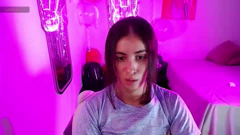 valentina online show from March 18, 4:07 am