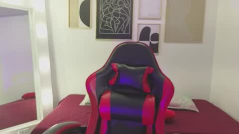 val_dreams7 online show from June 15, 8:23 pm