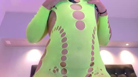 Valen Scott online show from November 26, 1:30 pm