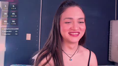Snapshot of valen_thompson chatting on December 13, 10:13 pm IG-valen mendoza99 twitter valenthompson99 online show from December 13, 10:13 pm