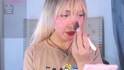 Snapshot of valen_thompson chatting on September 13, 11:18 pm IG-valen mendoza99 twitter valenthompson99 online show from September 13, 11:18 pm