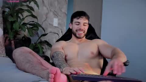 valenthinoking online show from October 20, 3:44 am