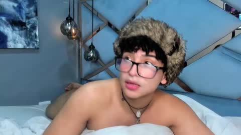 Valentin0 online show from November 6, 9:51 pm