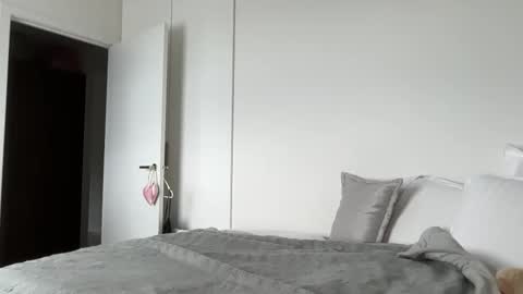 Valentina online show from October 19, 1:54 am