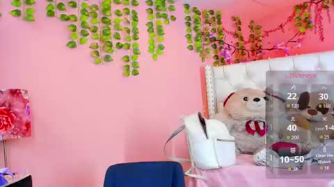 valentinee_xo online show from June 23, 6:10 am