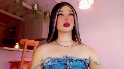 Marian online show from February 8, 11:12 am