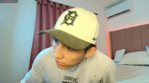 valentino_rey online show from April 20, 12:08 pm