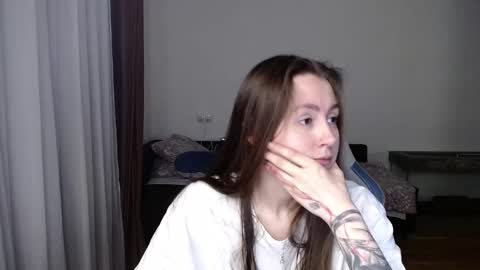 Snapshot of valents_cherry chatting on February 23, 5:07 pm Valentina online show from February 23, 5:07 pm