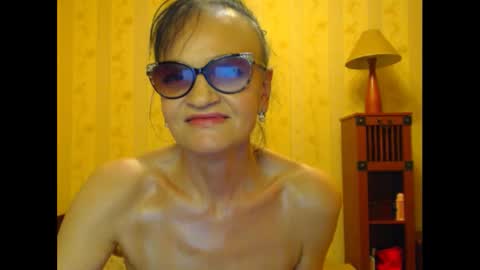 valentijm online show from March 10, 1:10 pm