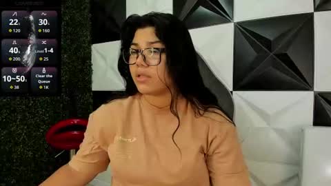 valeri_harpers4 online show from August 2, 5:37 pm