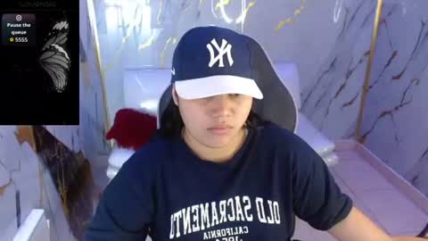 valeri_harpers4 online show from June 25, 8:03 pm