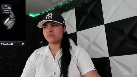 valeri_harpers4 online show from March 7, 5:40 am