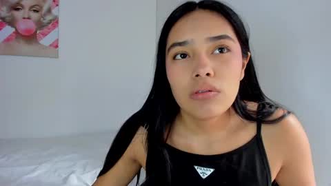 valeria_miller69 online show from May 7, 3:19 pm
