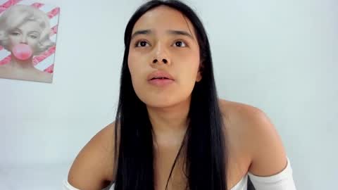 valeria_miller69 online show from May 2, 2:34 pm