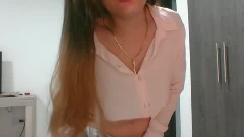 valeriafrannco online show from March 12, 5:00 am