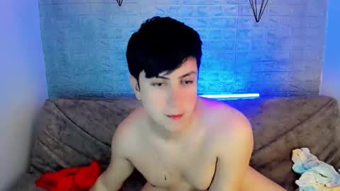 valeriagill_ online show from May 16, 11:03 pm