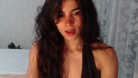 valerie_dreams online show from November 17, 2:58 am