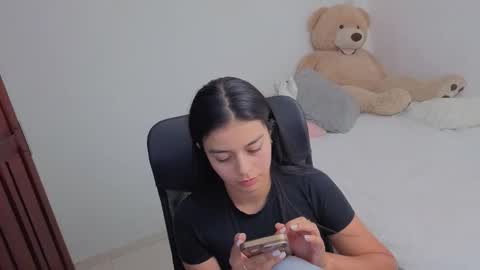 Juli C online show from March 7, 2:33 am