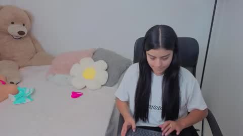 Juli C online show from October 28, 12:55 am