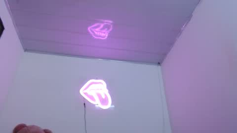 valerii online show from December 3, 5:08 am