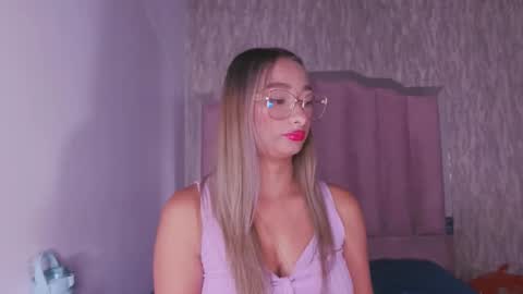 Snapshot of valery_97 chatting on October 15, 3:10 am Valeryn online show from October 15, 3:10 am