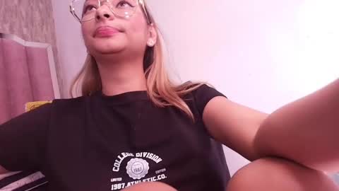 Snapshot of valery_97 chatting on September 23, 3:00 am Valeryn online show from September 23, 3:00 am