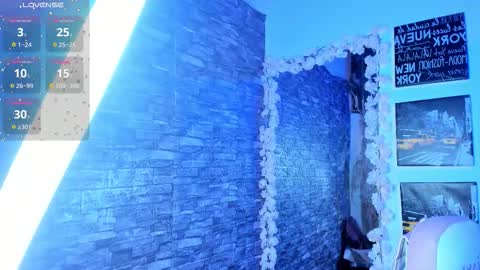 valery__69 online show from October 28, 12:39 pm