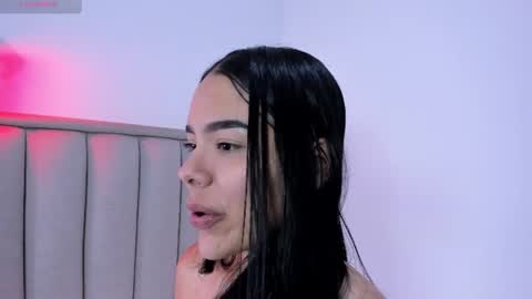 Cris  online show from July 28, 3:21 pm