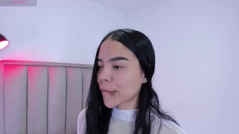 Cris  online show from November 4, 1:51 am