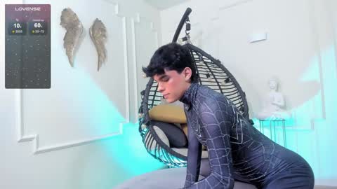 Thomy online show from December 19, 7:40 pm