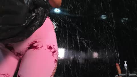   online show from March 8, 12:09 pm