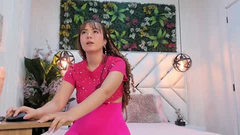   online show from December 30, 1:25 pm