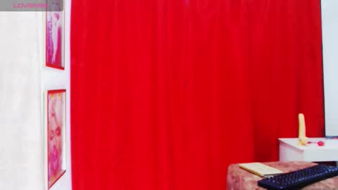 Snapshot of valery_smolls22 chatting on October 24, 4:30 pm valery_smolls22 online show from October 24, 4:30 pm