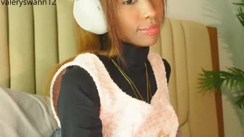Valery swan1 online show from April 30, 8:57 pm