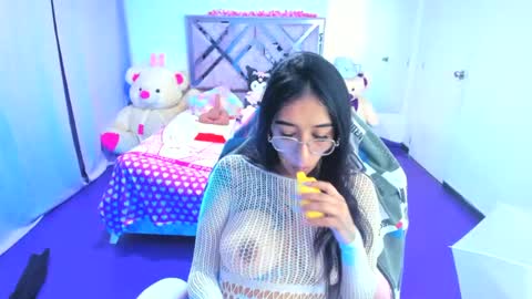 valery online show from June 23, 4:31 am