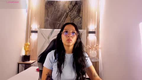 Val online show from April 27, 11:52 am