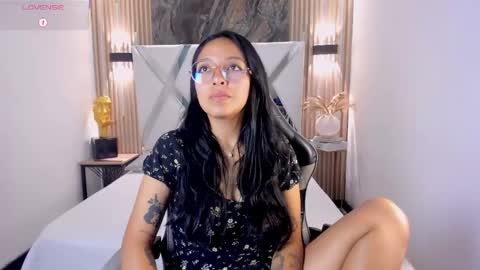 Val online show from April 24, 12:40 pm