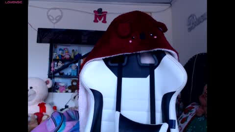 B V Naughty online show from November 11, 6:43 pm