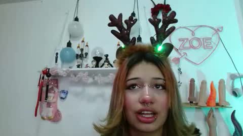 zoe online show from December 14, 7:31 pm