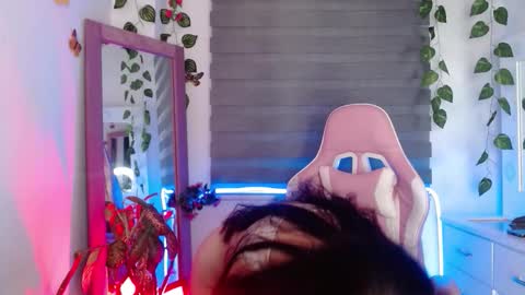   ---   online show from October 8, 11:38 am