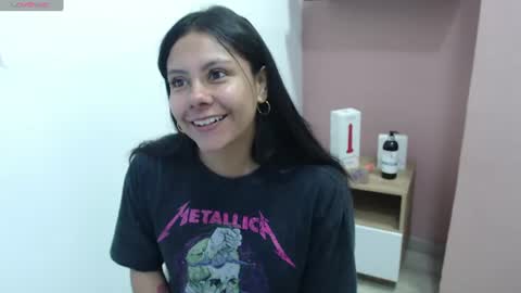 valevicious online show from June 20, 1:06 pm