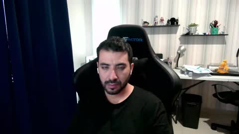 Roberto Carlos online show from October 31, 9:59 pm