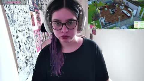 Im Violet online show from April 7, 6:54 pm