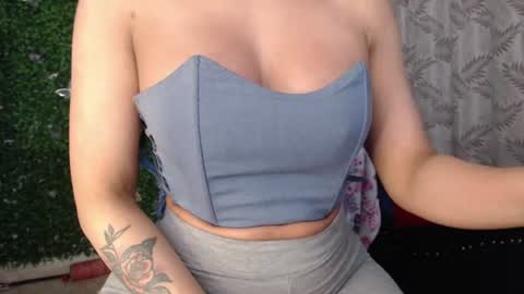 valquiria_sirgun online show from June 23, 10:00 am