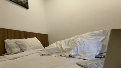 Snapshot of valure_lera chatting on September 12, 12:51 pm valure_lera online show from September 12, 12:51 pm