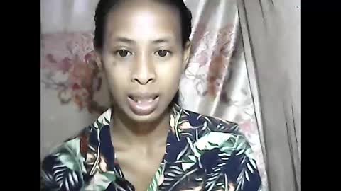 valysexyhot online show from April 29, 4:28 am
