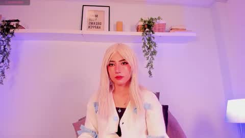 vamp  online show from October 28, 9:49 pm