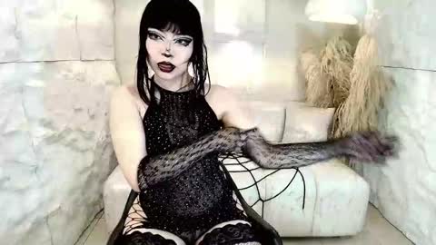 vampkitty_r online show from February 18, 1:33 pm